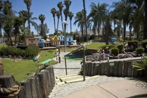 mini golf
